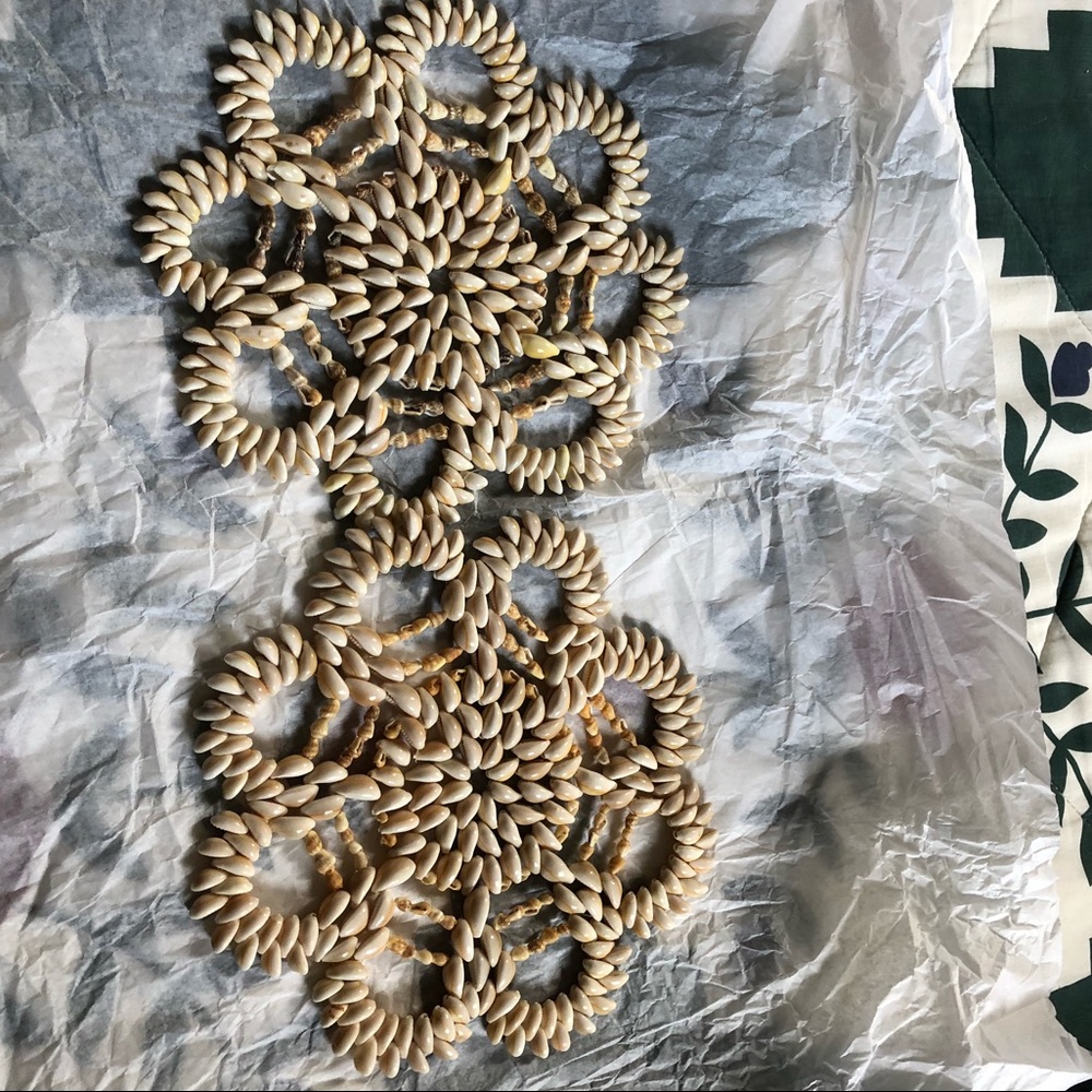 π Doilies, Sea Shells, Set of 2 π - Picture 2 of 16